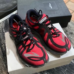 Brooks Pure Flow Running Shoes Size 7